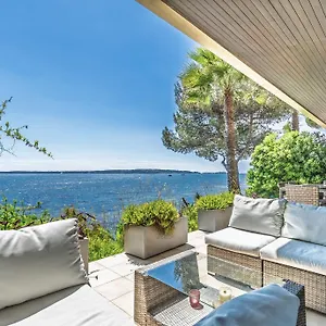 Apartment Adriana By Terry's Homes Waterfront Seaview, Cannes